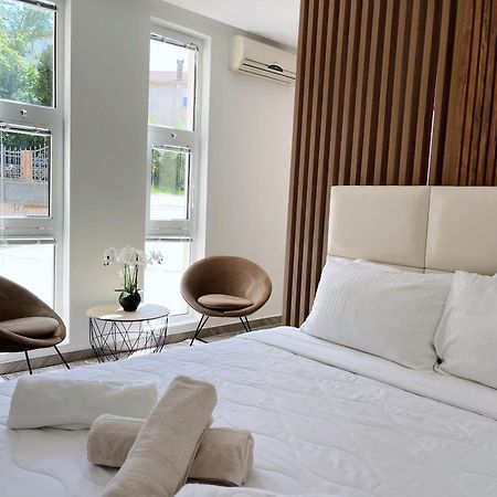 Guest House Koliqi - Hotel & Apartments Ulcinj Exteriör bild