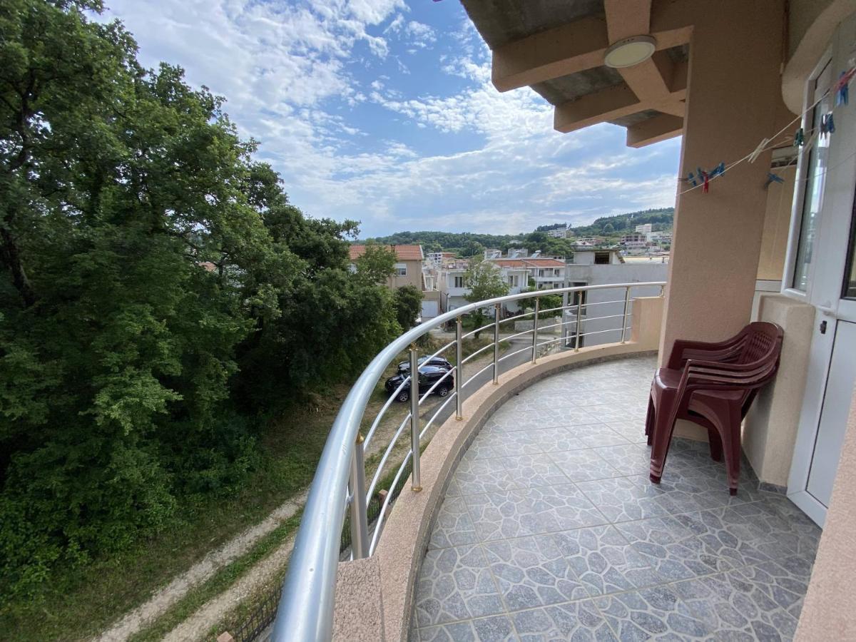 Guest House Koliqi - Hotel & Apartments Ulcinj Exteriör bild