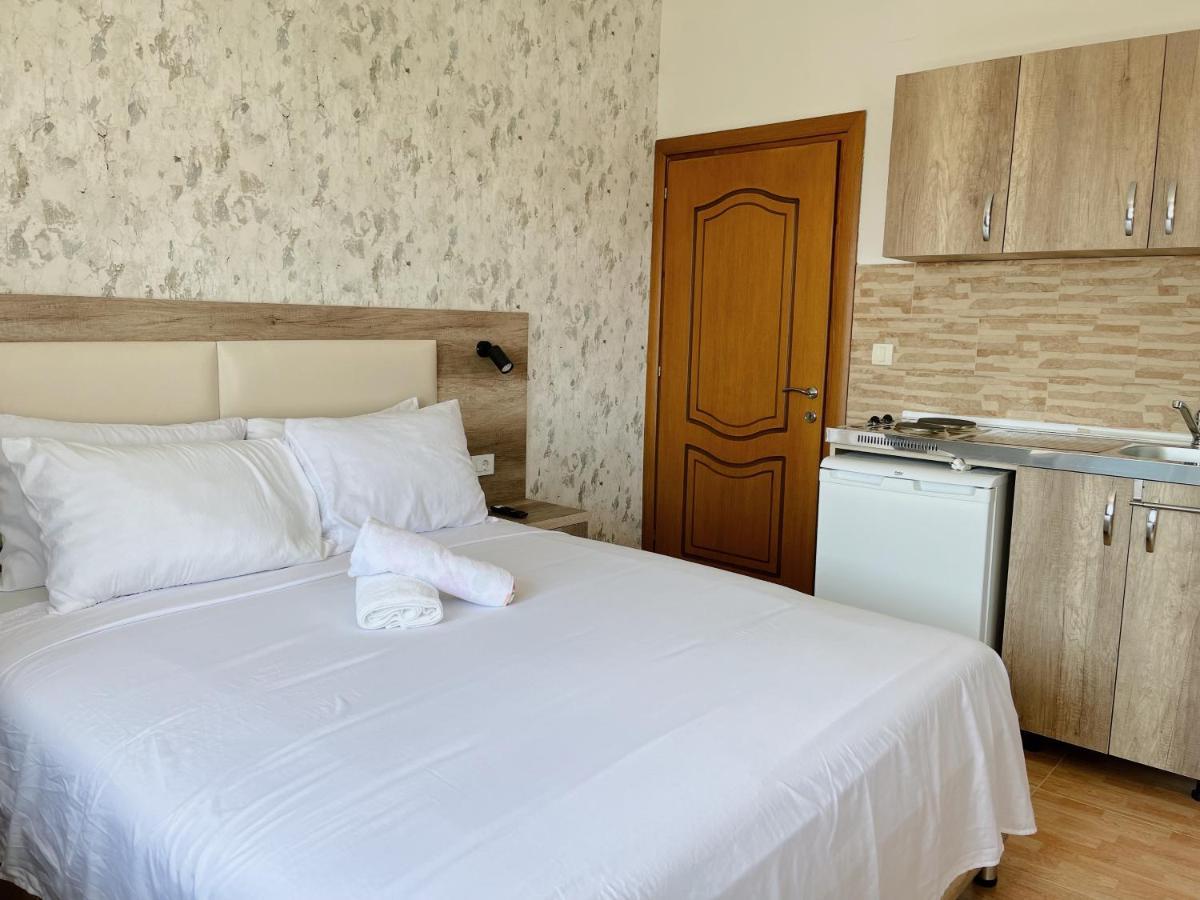 Guest House Koliqi - Hotel & Apartments Ulcinj Exteriör bild